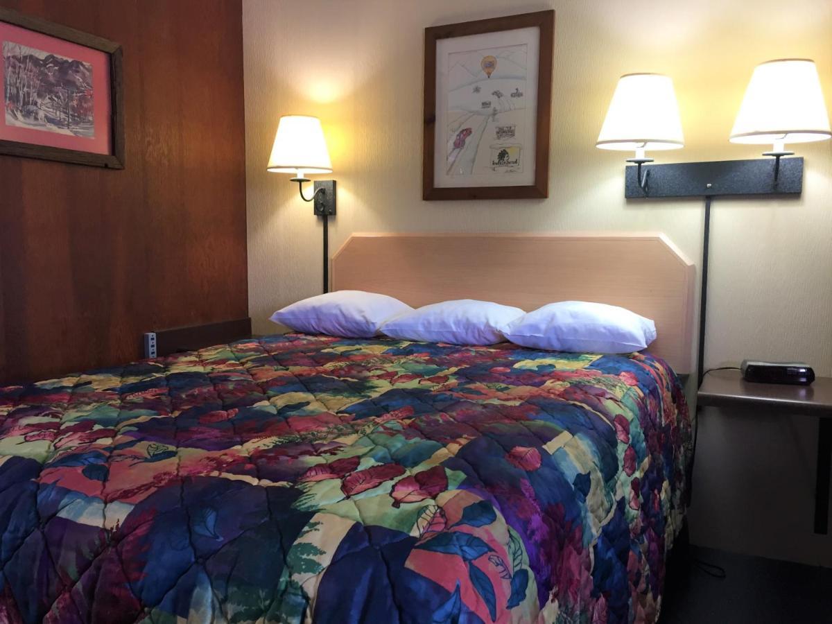 Indianhead Motel Ironwood Εξωτερικό φωτογραφία
